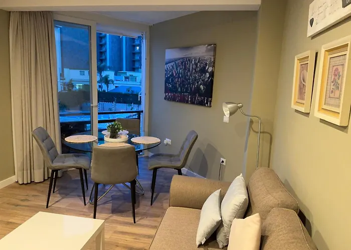 Calle La Playa * توريمولينوس