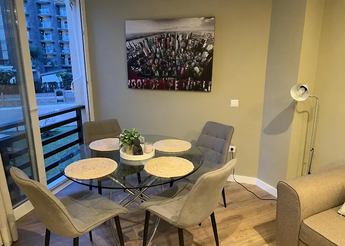 Calle La Playa * توريمولينوس